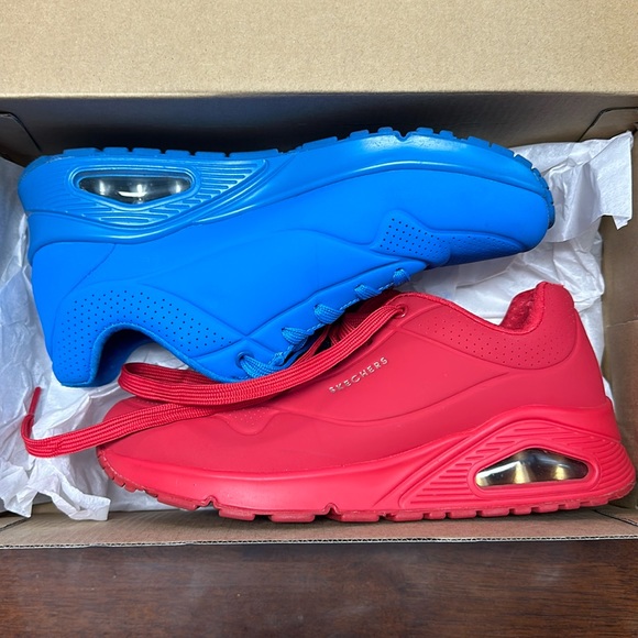 Sketchers shoes - Picture 1 of 5